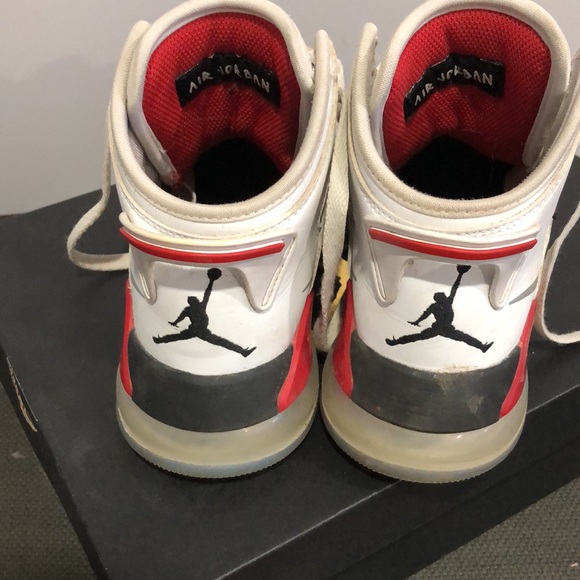 Jordan Mars youth size 6 - Picture 5 of 5